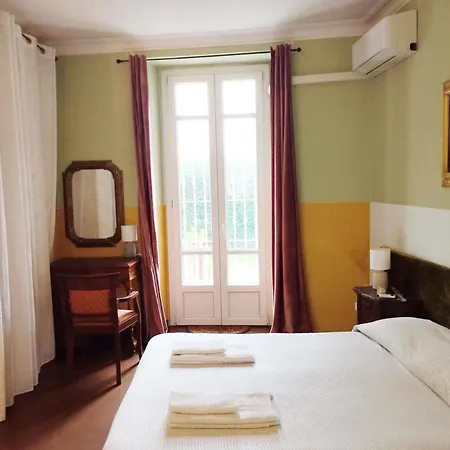 Con Camino E Terrazza וארסה